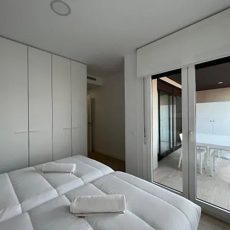 Apartamento Horta De Santa Maria 2 * 坎布里尔斯